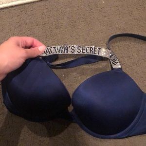 Very Sexy push-up never worn !!!!!!!!